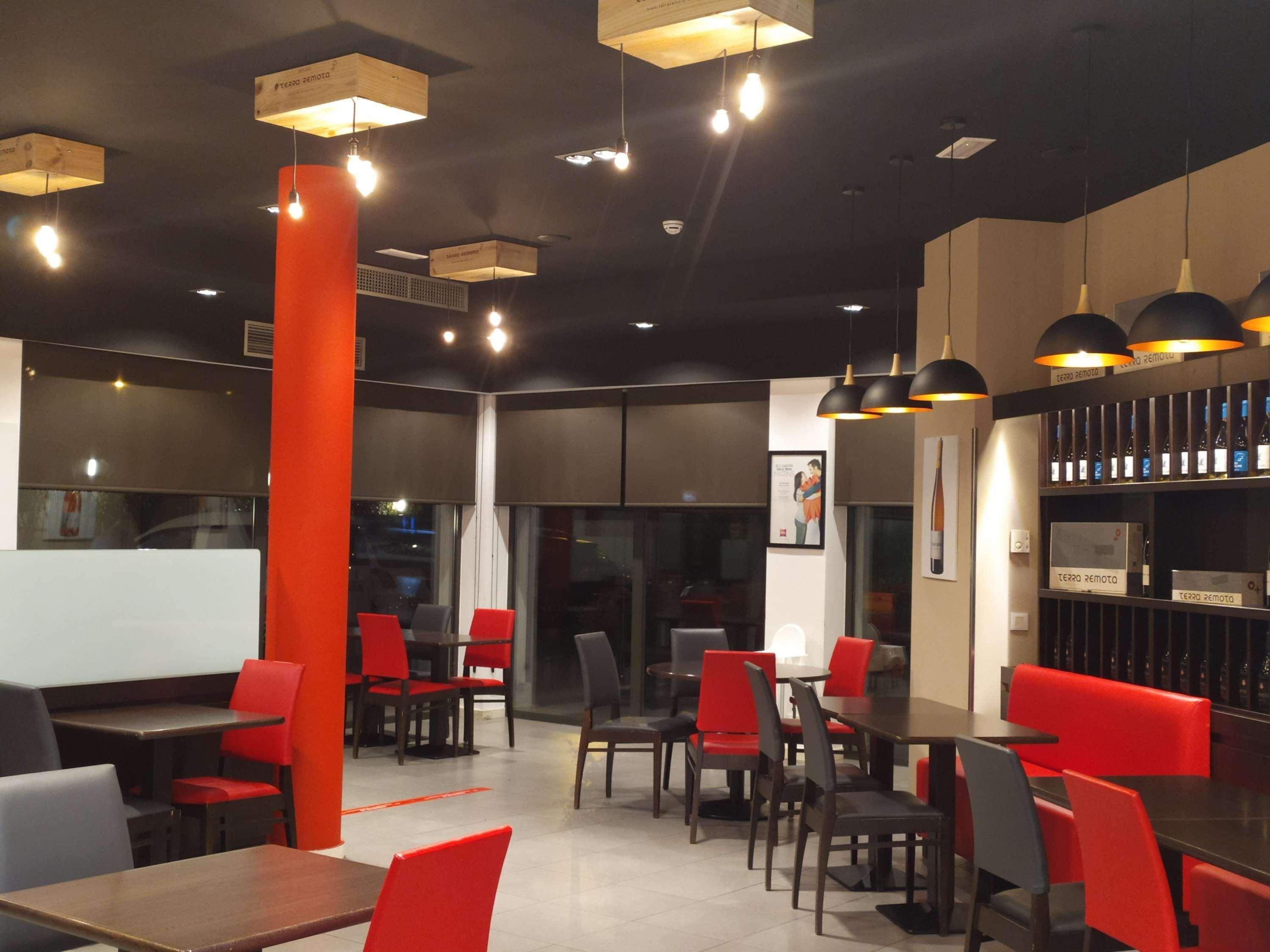 Hotel Ibis Girona Exteriér fotografie