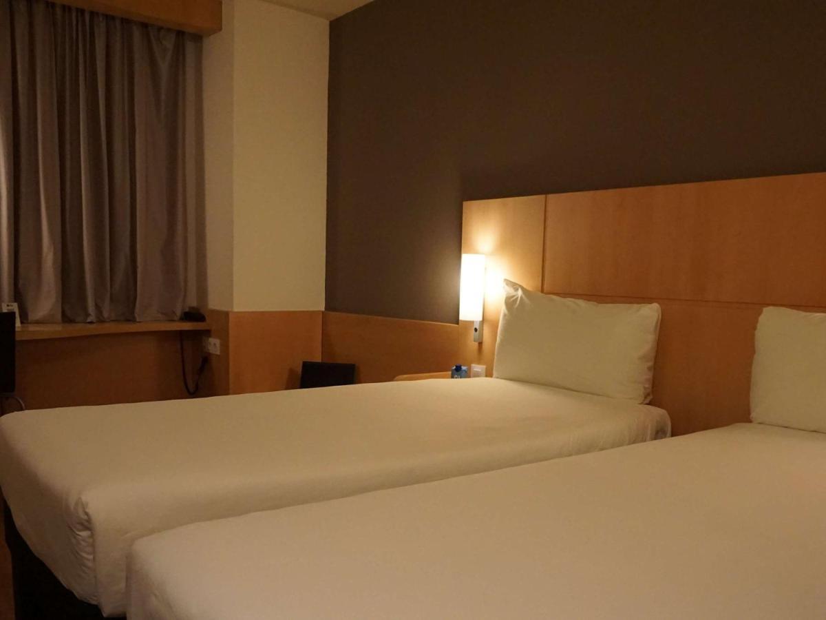 Hotel Ibis Girona Exteriér fotografie
